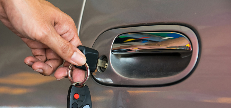 Car door lock repair in Highland